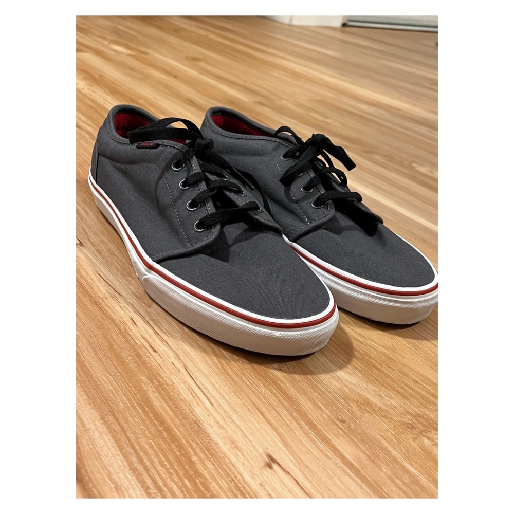 Men’s Vans - Picture 2 of 5